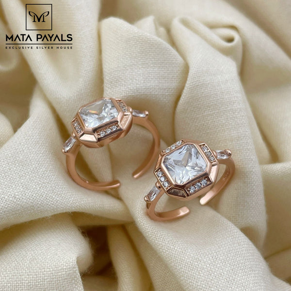 Dazzling Rose Gold Toe Ring