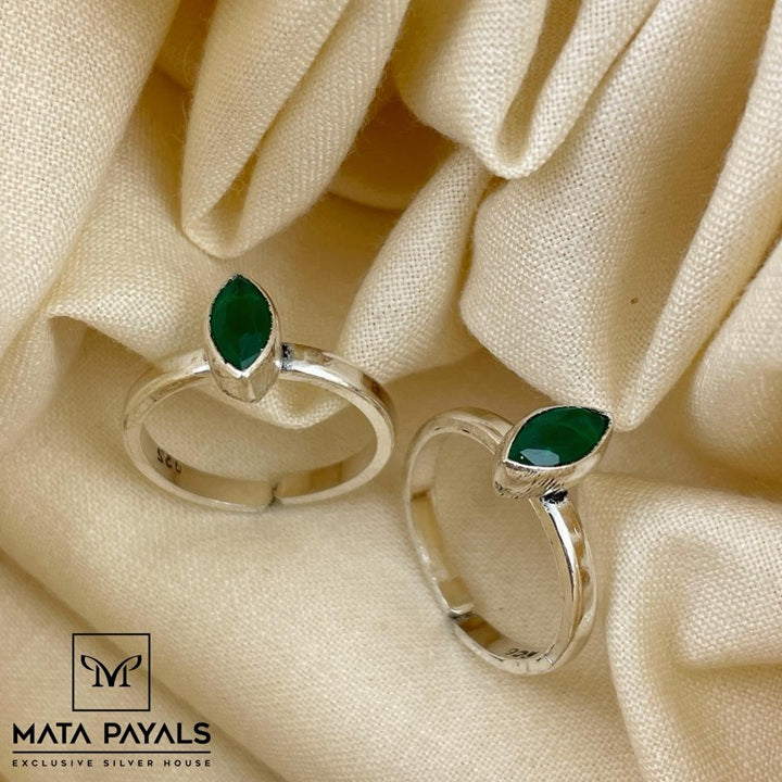 Fabulous Green Toe Ring