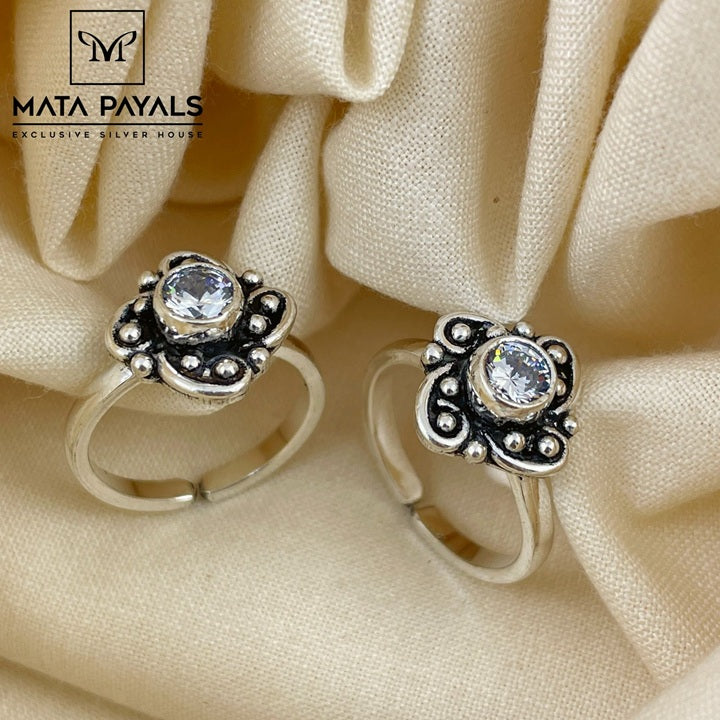 Oxidised White Toe Ring