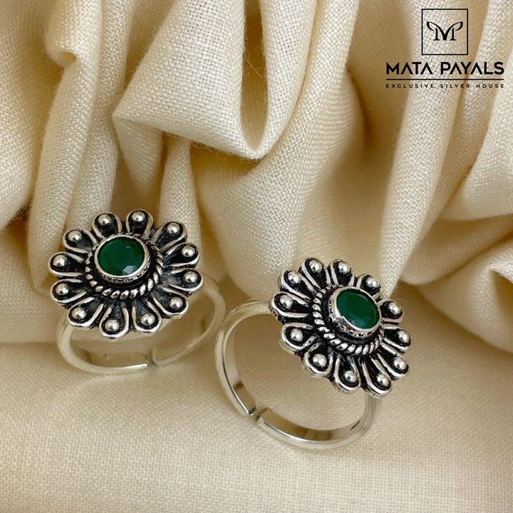 Charming Green Toe Ring
