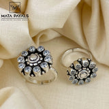 White Round Toe Ring