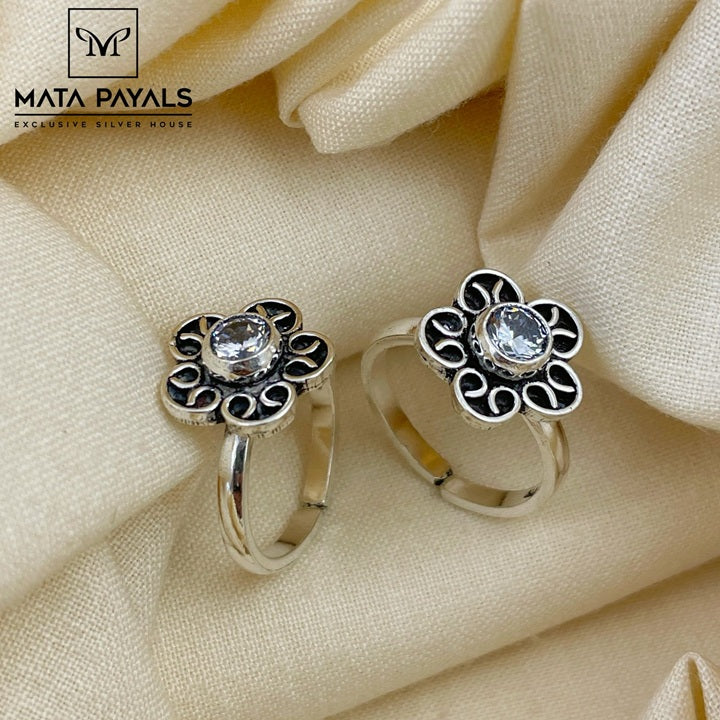 Fancy White Toe Ring