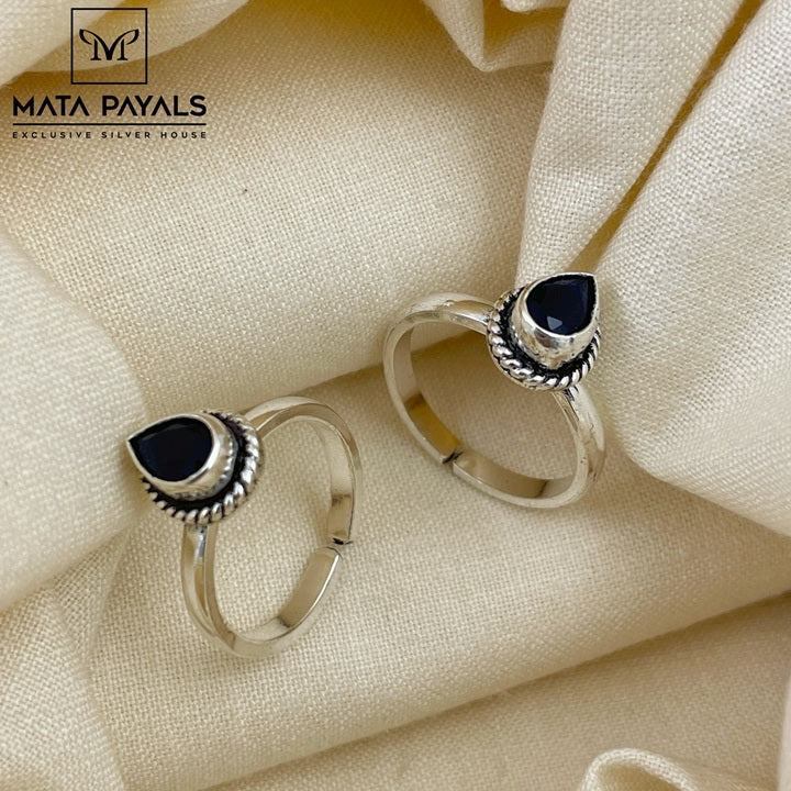 Black Stone Toe Ring