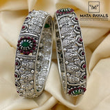 Exclusive Oxidised Bangle