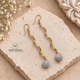 Stylish Gold Polish Hanging