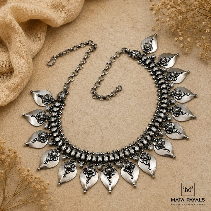 Looking Hot Oxidised Necklace