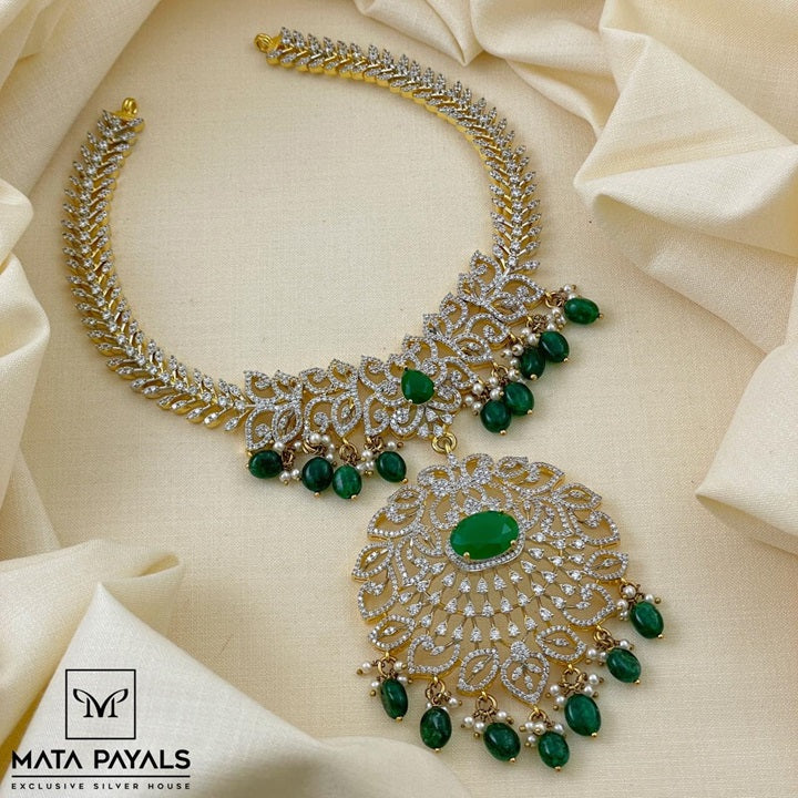 Graceful Zircon Necklace