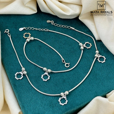 Glamorous Oxidised Anklet