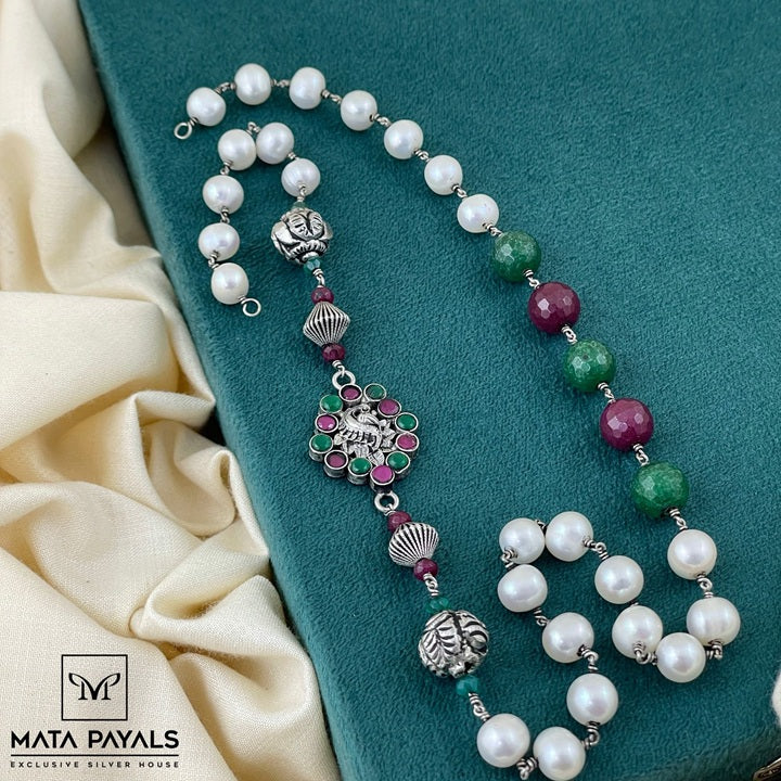 Beautiful Red & Green Mayur Beaded Necklace