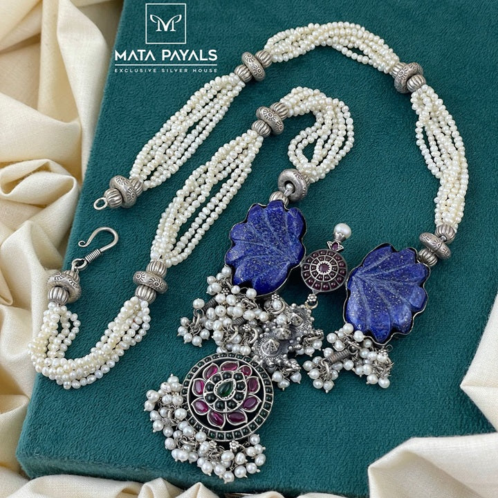 Fascinating Floral Pearly Oxidised Necklace