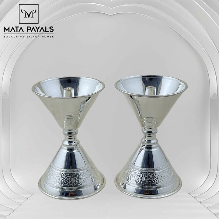 Attractive Plain Silver Deepa