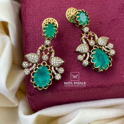 Zircon Gold Polish Hanging