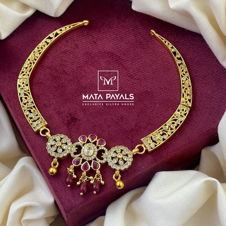 Elegant Gold Polish Necklace