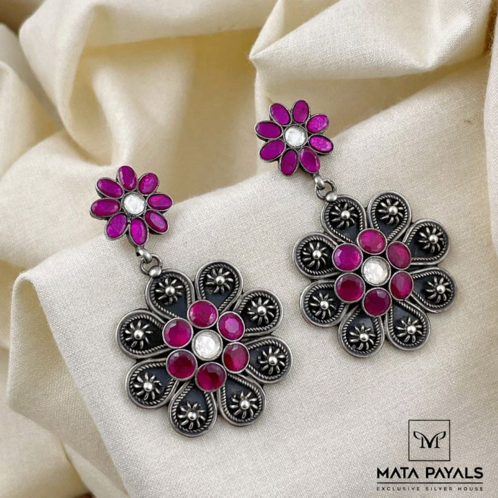 Astonishing Kundan Oxidised Hanging