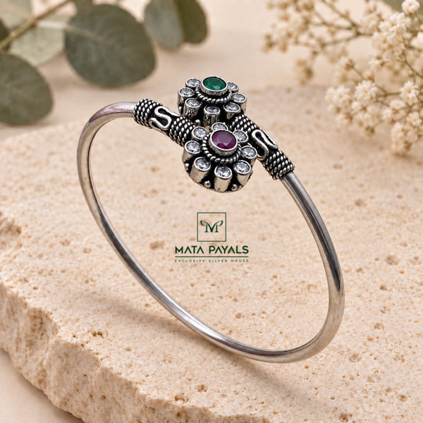 Kada / Bracelets