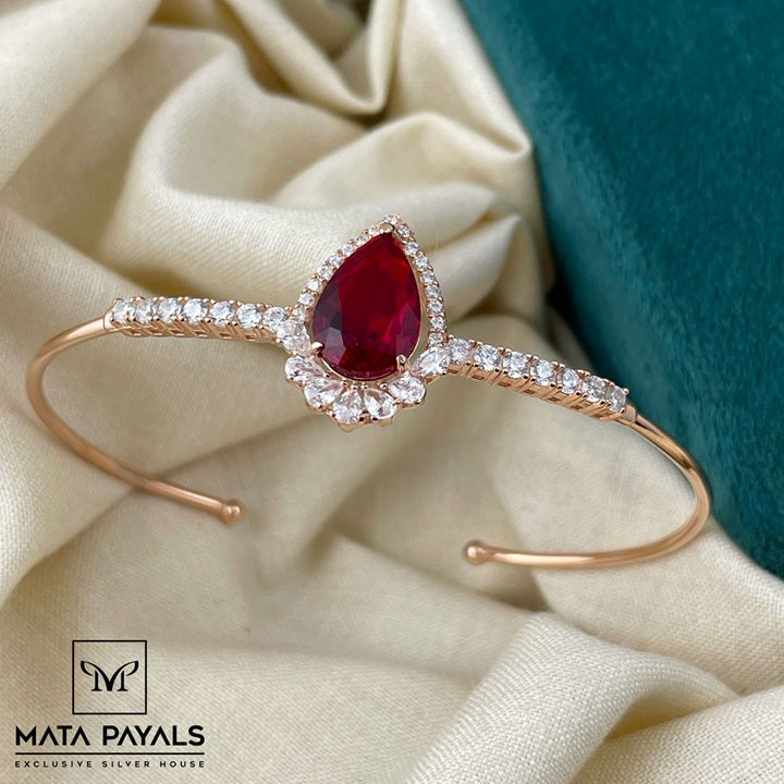 Blood Red Tilak Kada