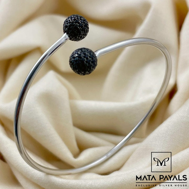 Black Beaded Kada