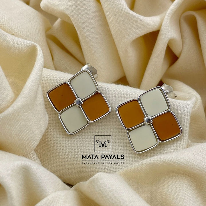 Classy Enamel Stud