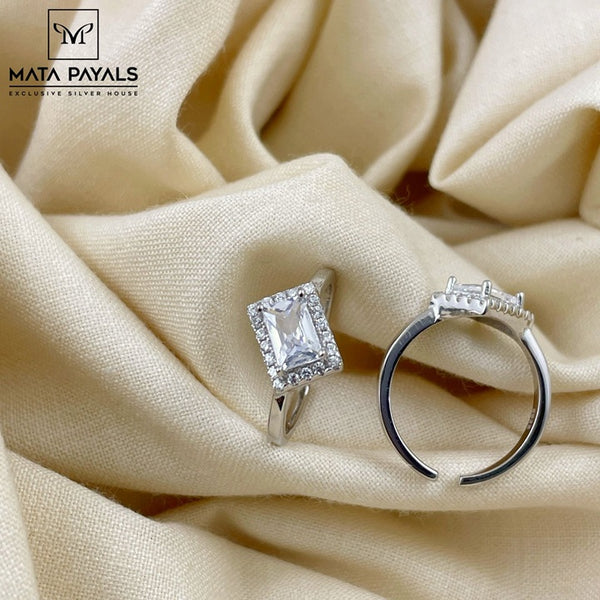 Dazzling Zircon Toe Ring