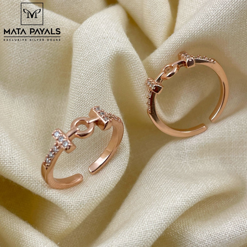 Attractive Rose Gold Toe Ring