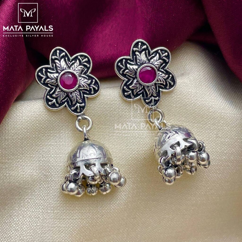 Aristocratic Silver Gejje Jhumka