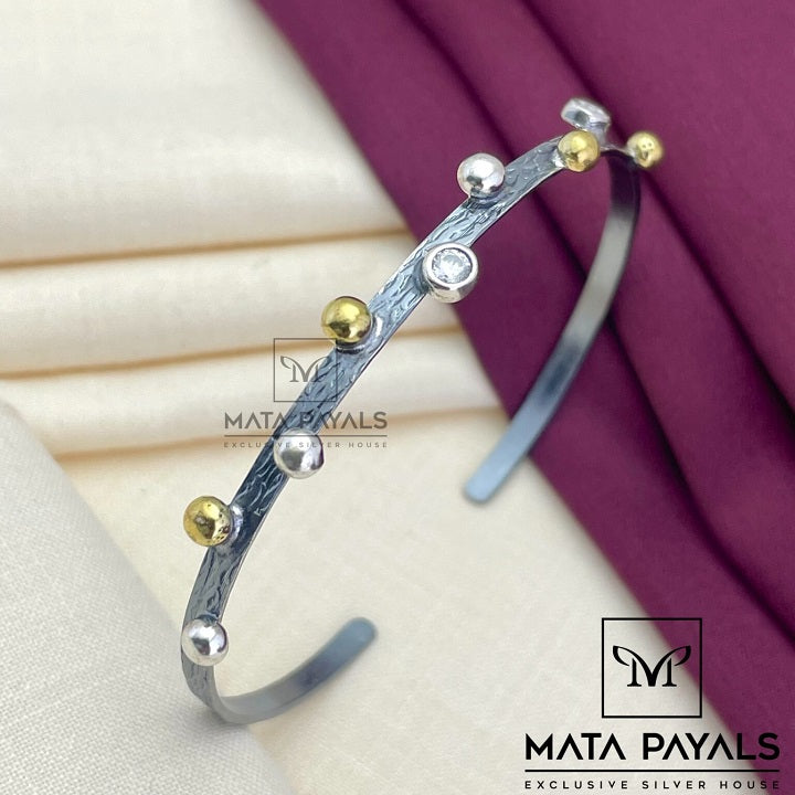Attractive Oxidised Silver Kada