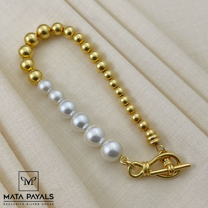 Delightful Pearl Beads Bracelet