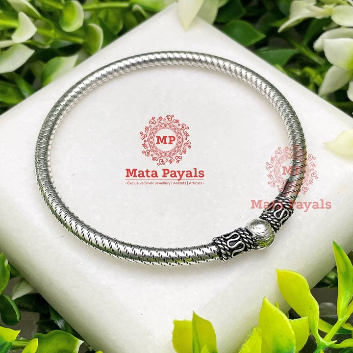 Attractive Striped Oxidised Silver Kada (2.6)