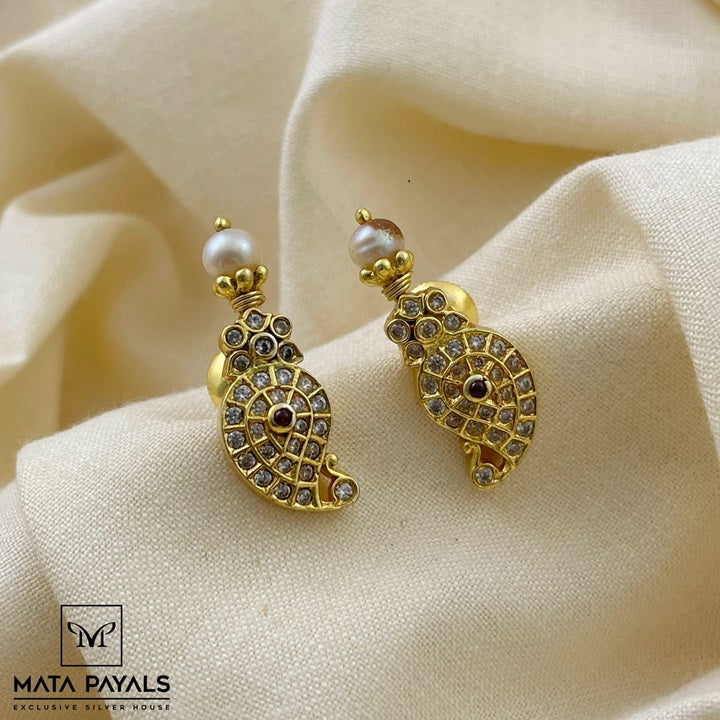 Attractive Mango Design Stud