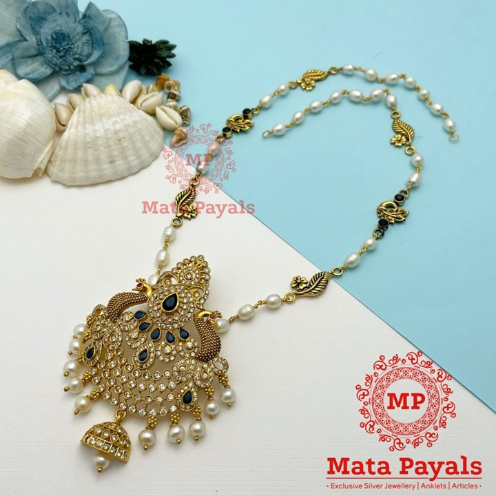 Beautiful Peacock Filigree Pearl Hara