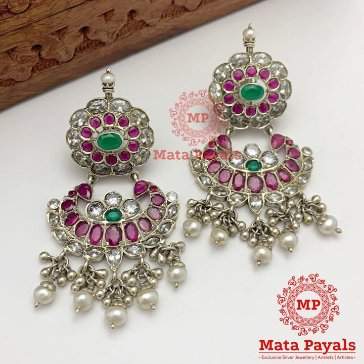 Beautiful Red & Green Oxidised Chandbali