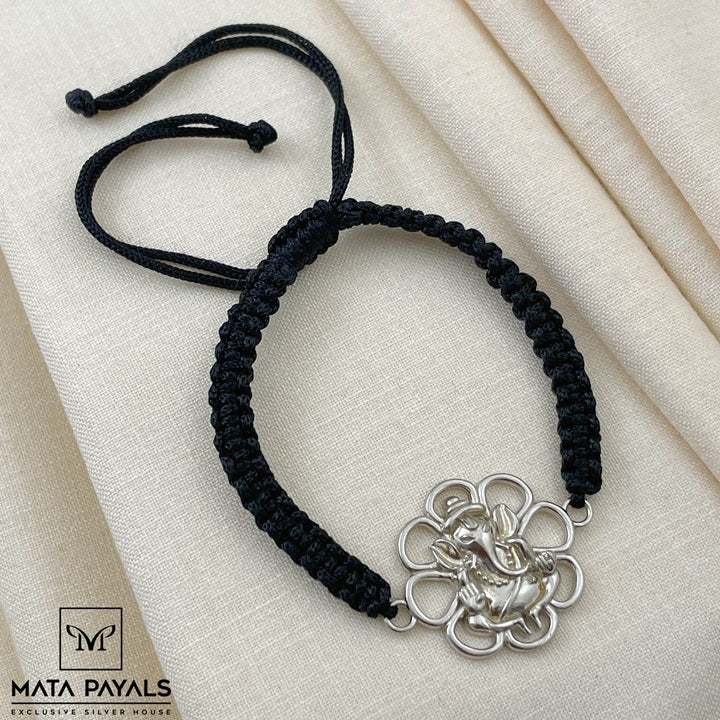 Adjustable Ganesha Hand Kadli