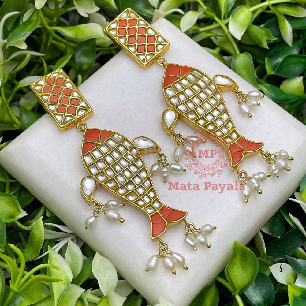 Breathtaking Fishy Gold Plated Hanging