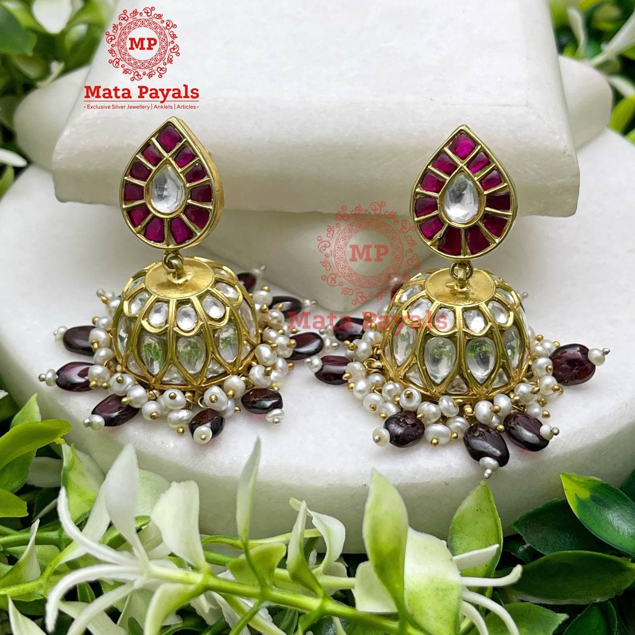 Captivating Leafy Kundan Gold Plated Jhumka