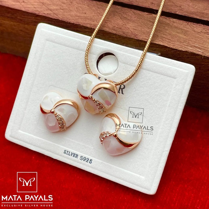 Cute Heart Rose Gold Pendant Set
