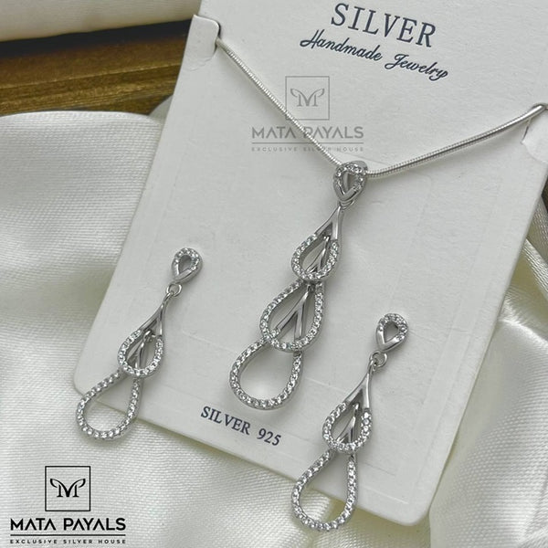 Dangling Silver Pendant Set