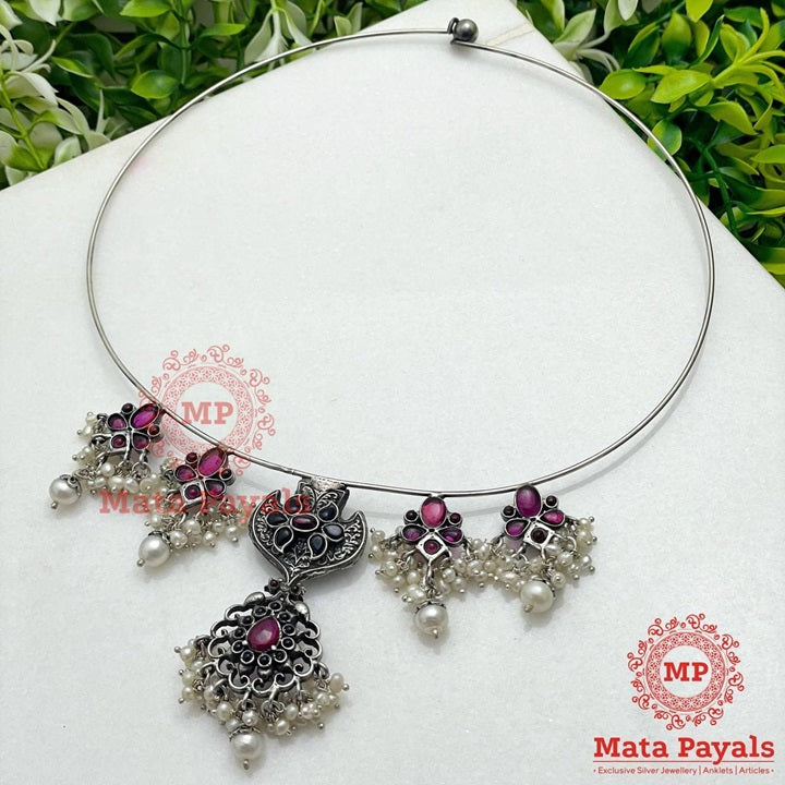 Dazzling Floral Oxidised Hassle Necklace