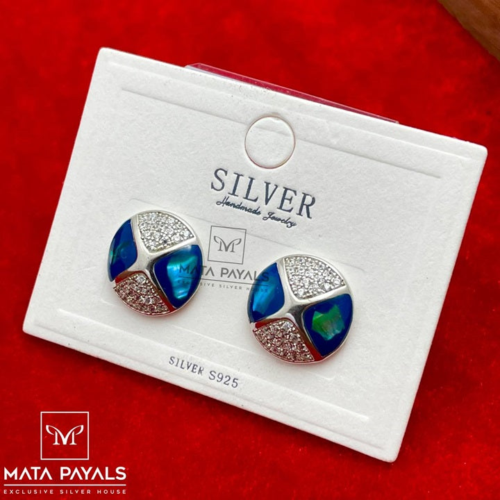 Dazzling Round Silver Earring
