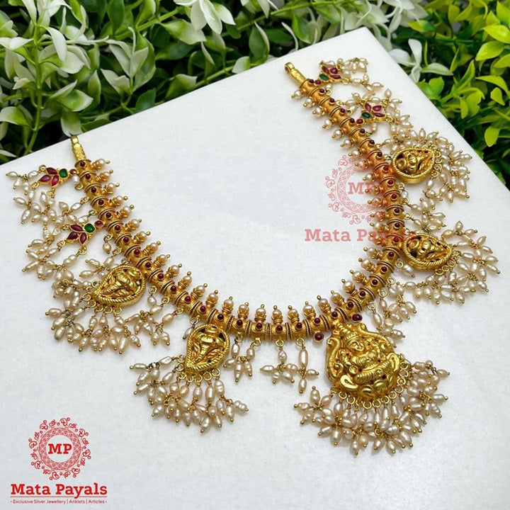 Divine Lakshmi Shanku Guttapusalu Necklace