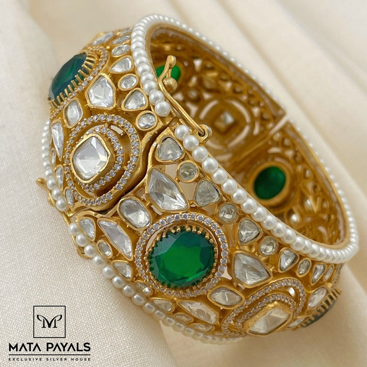 Dynamic Moissanite Kada