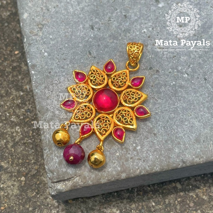 Elegant Floral Gold Plated Pendant