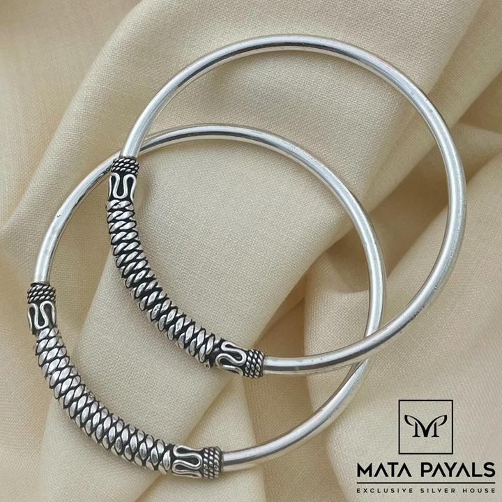 Fashionable Oxidised Bangles
