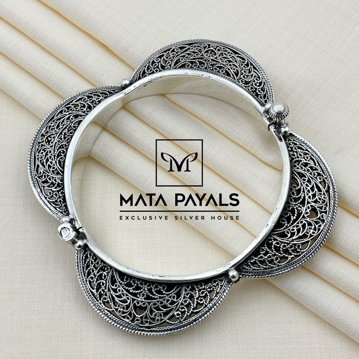 Filigree Work Kada