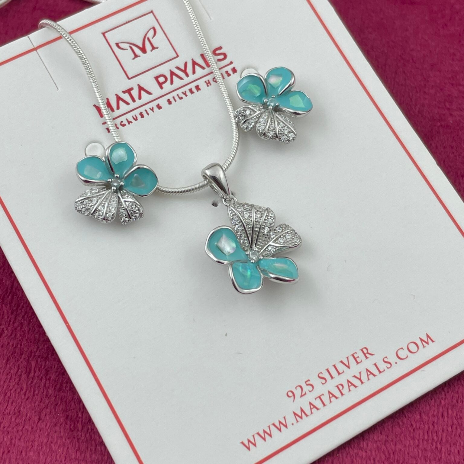 Floral Zircon Pendant Set