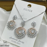 Floret Two Tone Pendant Set