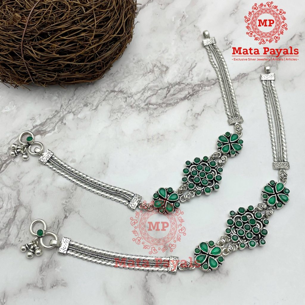 Gleaming Green Floral Anklet