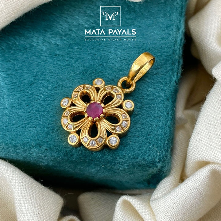 Floral Cutstone Pendant