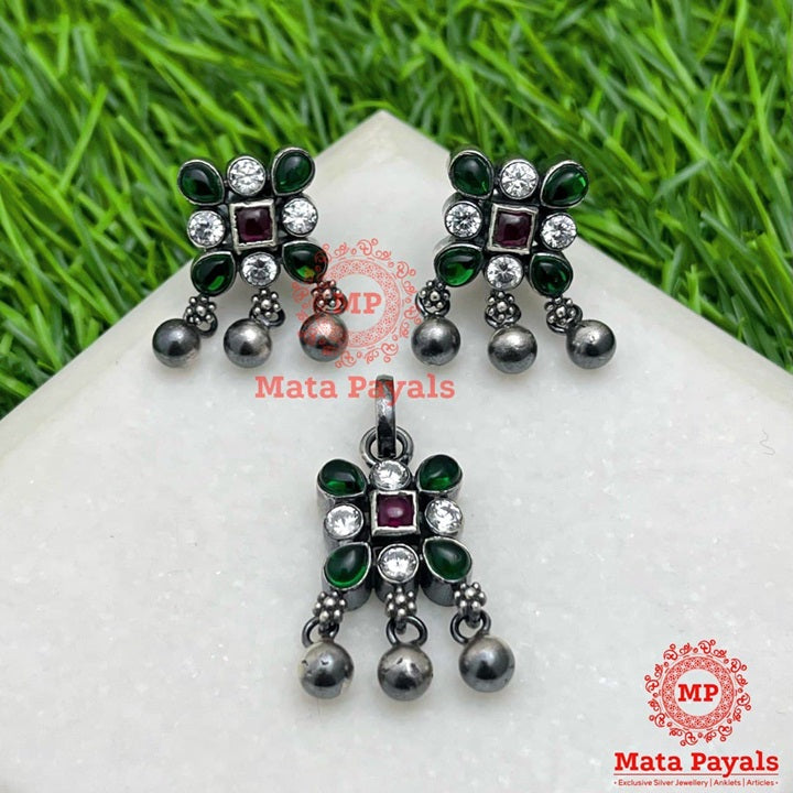 Greene Squarey Oxidised Pendant Set