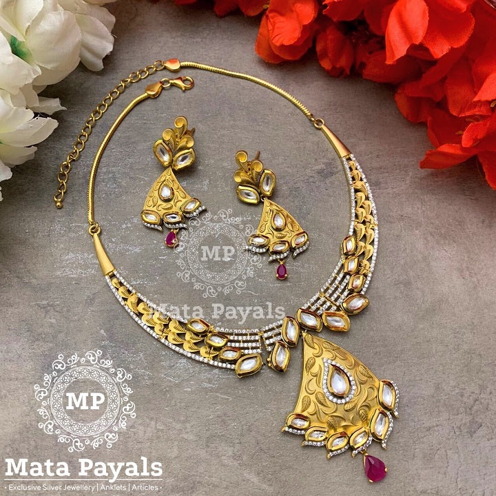Majestic Filigree Kundan Necklace Set