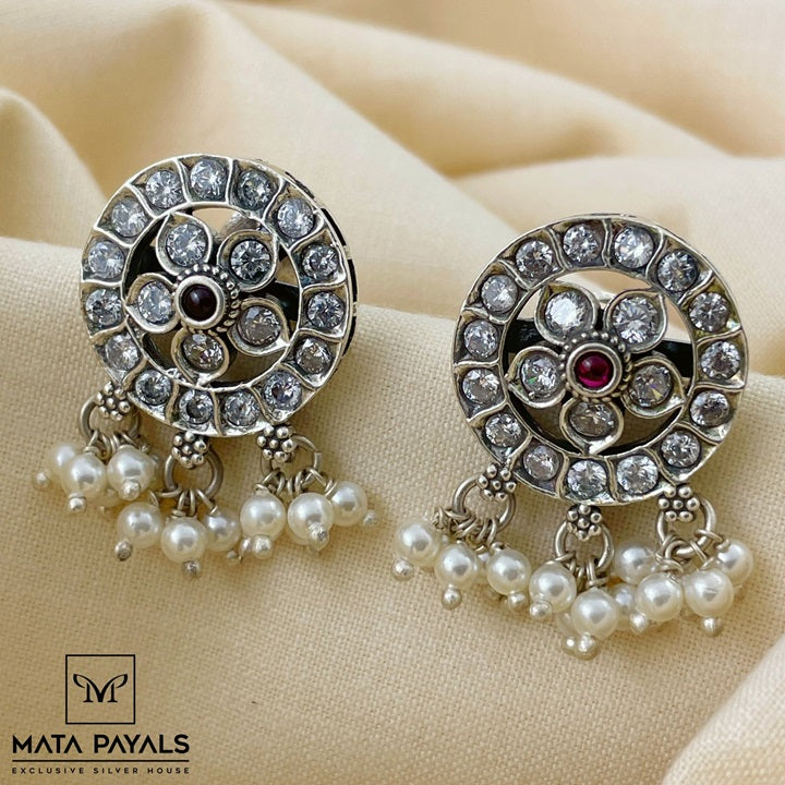 Artistic Floral Oxidised Stud